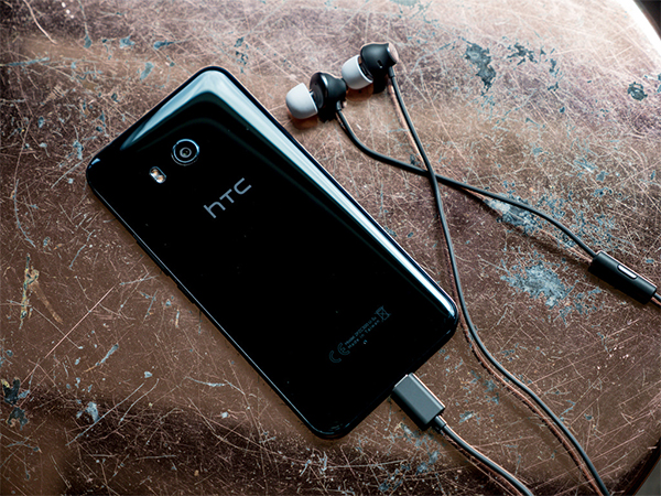 هاتف HTC U11 يُلامس المزيد من الأسواق العالميّة